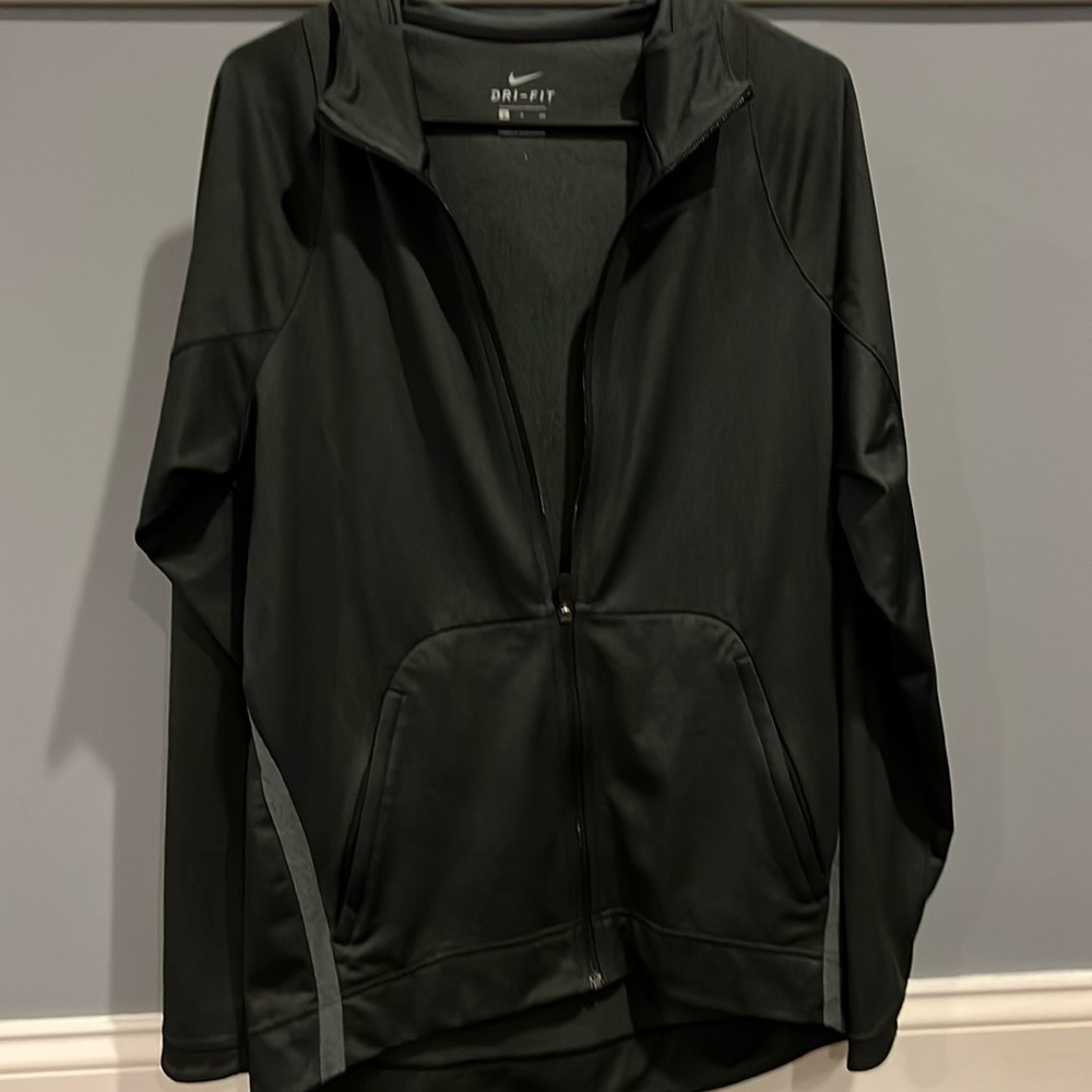 Mens Nike dri fit light weight jacket